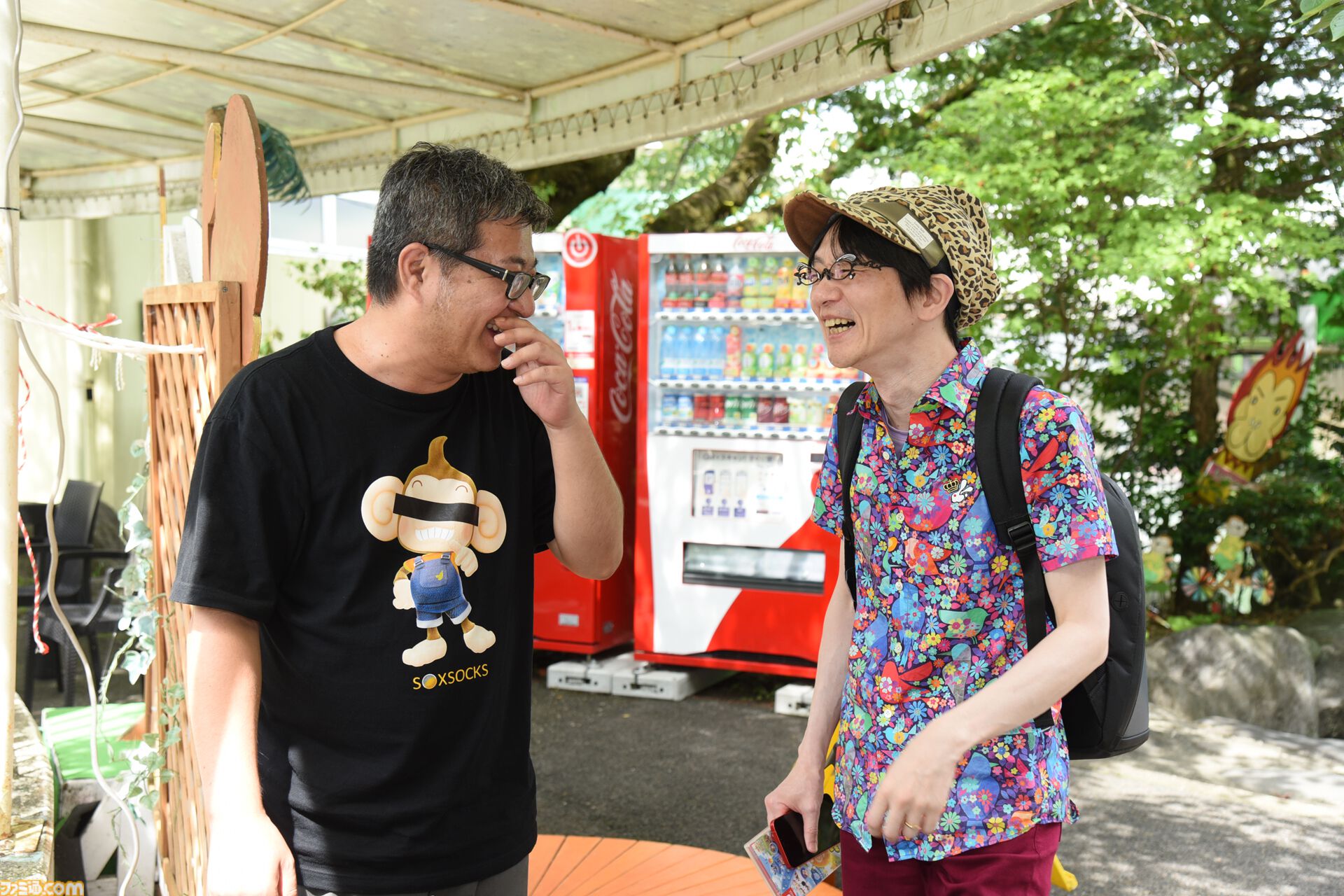 おじさんふたり、日光さる軍団のおさるランドではしゃぐ。子ざるには人間と動物の赤ちゃん両方のかわいさがあってどうにかなりそう