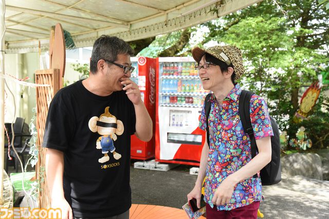 おじさんふたり、日光さる軍団のおさるランドではしゃぐ。子ざるには人間と動物の赤ちゃん両方のかわいさがあってどうにかなりそう