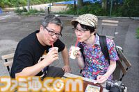 おじさんふたり、日光さる軍団のおさるランドではしゃぐ。子ざるには人間と動物の赤ちゃん両方のかわいさがあってどうにかなりそう