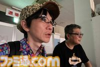 おじさんふたり、日光さる軍団のおさるランドではしゃぐ。子ざるには人間と動物の赤ちゃん両方のかわいさがあってどうにかなりそう