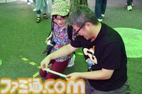 おじさんふたり、日光さる軍団のおさるランドではしゃぐ。子ざるには人間と動物の赤ちゃん両方のかわいさがあってどうにかなりそう