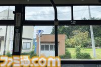 おじさんふたり、日光さる軍団のおさるランドではしゃぐ。子ざるには人間と動物の赤ちゃん両方のかわいさがあってどうにかなりそう