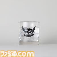 『鉄拳』コラボ焙煎麦焼酎“風神拳”が発売。三島一八と風間仁のバトルシーンを描いたオリジナルボックスでお届け【300本限定】