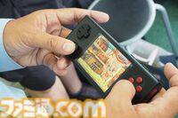 ゲーミングAndroidデバイス“ANANEO POCKET MICRO”は、手の平サイズでレトロっぽいところがゲーマー心をくすぐりまくる！