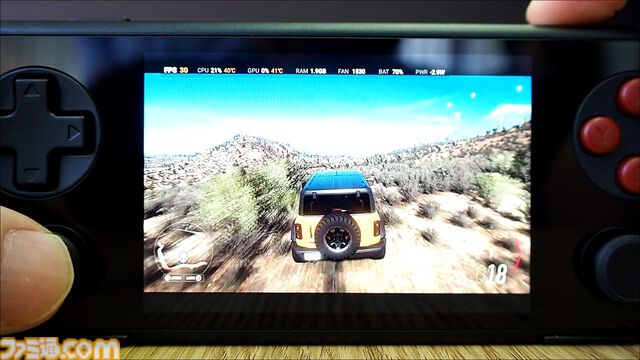 ゲーミングAndroidデバイス“ANANEO POCKET MICRO”は、手の平サイズでレトロっぽいところがゲーマー心をくすぐりまくる！