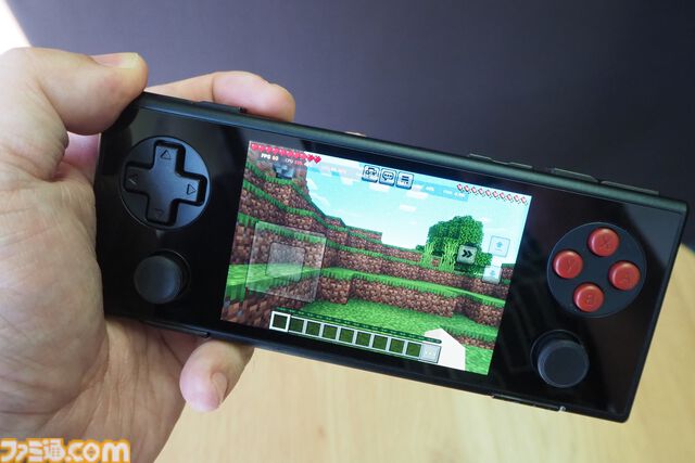 ゲーミングAndroidデバイス“ANANEO POCKET MICRO”は、手の平サイズでレトロっぽいところがゲーマー心をくすぐりまくる！
