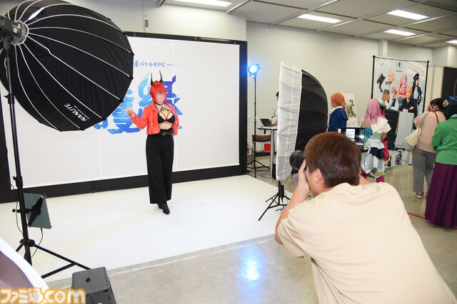プロカメラマン＆コスプレイヤーによる特別企画も好評！“Ultra acosta!@池袋サンシャインシティ”で出展中の『護縁』ブース潜入リポート