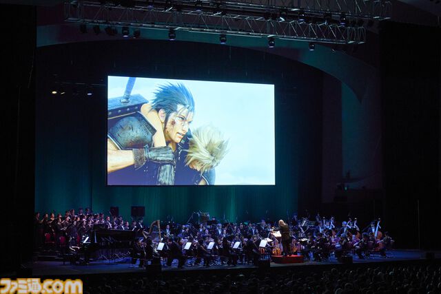 『FF7 リバース』オケコンリポート。オーケストラの生演奏でドラマチックに旅路を追体験。意外なあの曲がオケコンアレンジ！ バスターソード型のコンサートライトで音楽との一体感も
