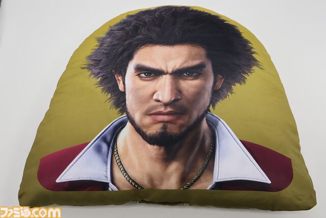 【TGS2024】先行販売の『龍が如く』グッズを一挙紹介。真島吾朗の還暦記念を筆頭に、グッズにも『龍が如く』らしいアクの強さが満載