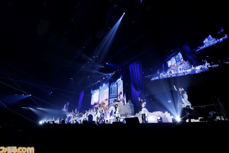 『デレステ』9周年記念ライブ2日目リポート。新曲『EPHEMERAL AЯROW』（関口さん、青木志貴さん）とともに、アイドルたちが勇者として悪に立ち向かう。進化し続ける彼女たちの底知れない可能性の高さを実感できたコンセプトライブに