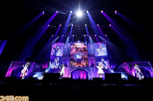 『デレステ』9周年記念ライブ2日目リポート。新曲『EPHEMERAL AЯROW』（関口さん、青木志貴さん）とともに、アイドルたちが勇者として悪に立ち向かう。進化し続ける彼女たちの底知れない可能性の高さを実感できたコンセプトライブに