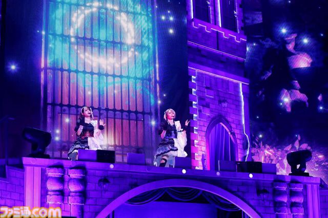 『デレステ』9周年記念ライブ2日目リポート。新曲『EPHEMERAL AЯROW』（関口さん、青木志貴さん）とともに、アイドルたちが勇者として悪に立ち向かう。進化し続ける彼女たちの底知れない可能性の高さを実感できたコンセプトライブに