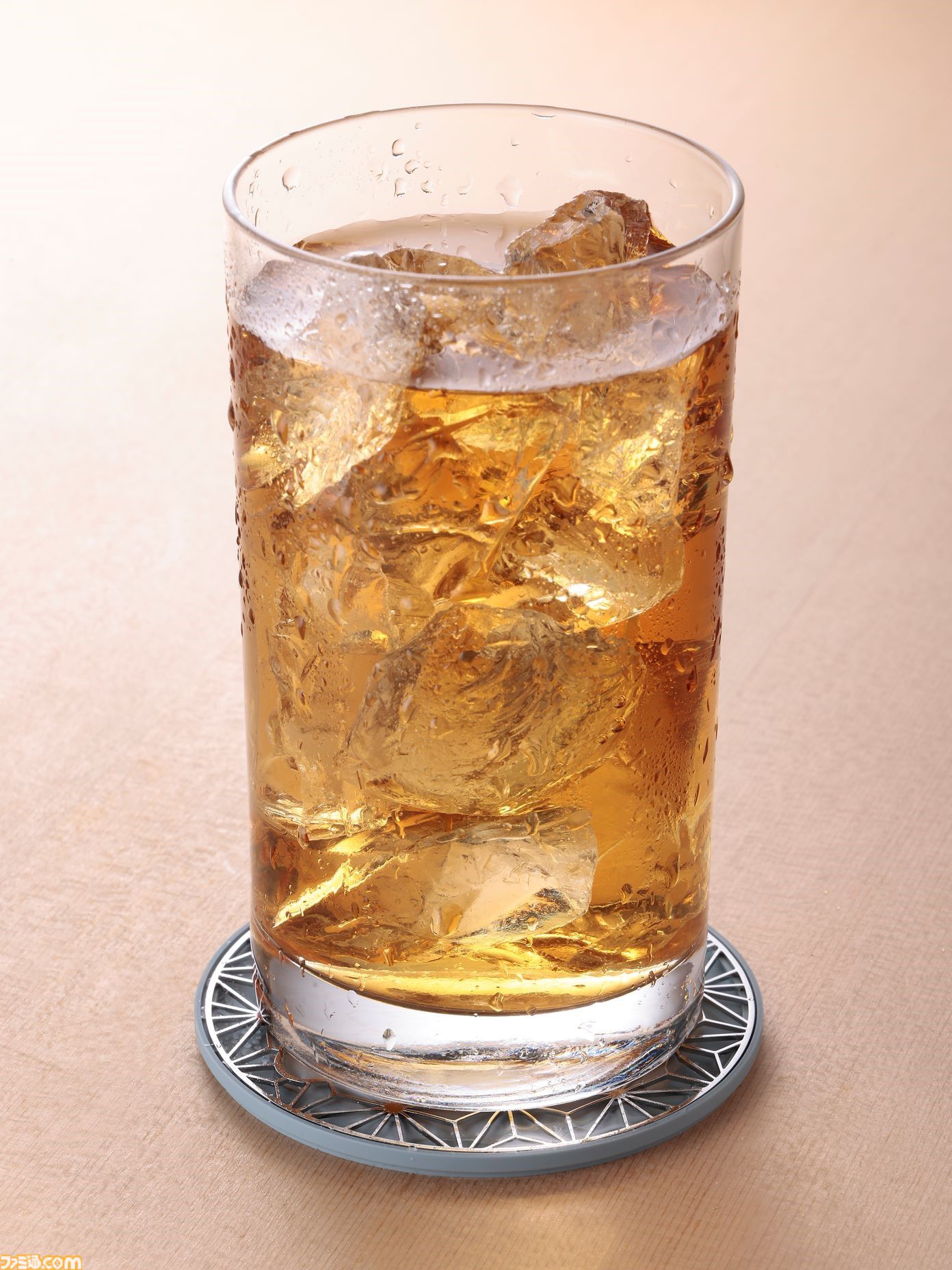 四次元ポケット ドラえもん』四次元ポケット風マルチポーチが発売。超極細繊維を使って