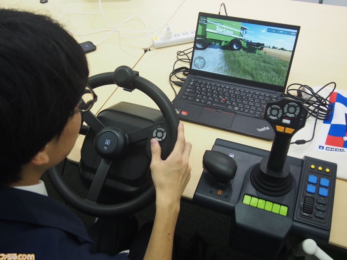 農業シム『Farming Simulator』のPC用公式ハンドルコンが発売。大径 