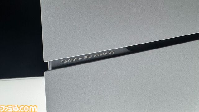 【PS5 Pro】30周年アニバーサリーコレクション実物フォトリポート。ファンを喜ばせるためにこだわりぬいた遊び心が伝わるデザインに惚れ惚れ