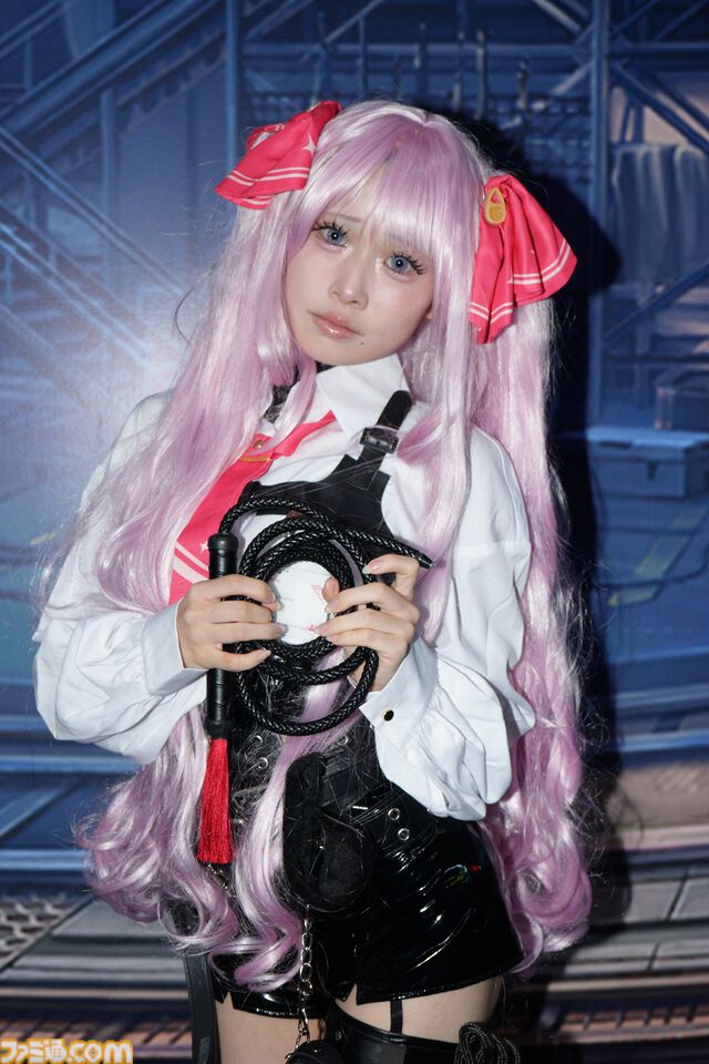 【TGS2024】『NIKKE』コスプレまとめ。メイドプリバティや水着ロザンナなど、新ニケも多数登場！【ニケ】