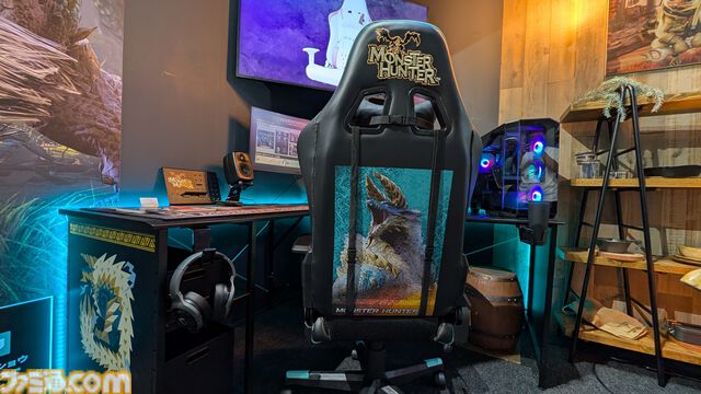 【TGS2024】ニトリのジンオウガ部屋がスゴい。『モンハン』コラボのゲーミングチェア、デスク、クッションを展示中