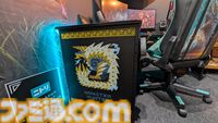 【TGS2024】ニトリのジンオウガ部屋がスゴい。『モンハン』コラボのゲーミングチェア、デスク、クッションを展示中