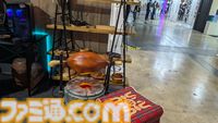 【TGS2024】ニトリのジンオウガ部屋がスゴい。『モンハン』コラボのゲーミングチェア、デスク、クッションを展示中