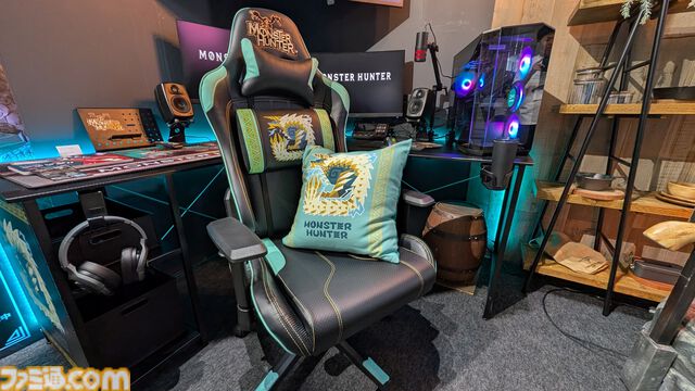 【TGS2024】ニトリのジンオウガ部屋がスゴい。『モンハン』コラボのゲーミングチェア、デスク、クッションを展示中