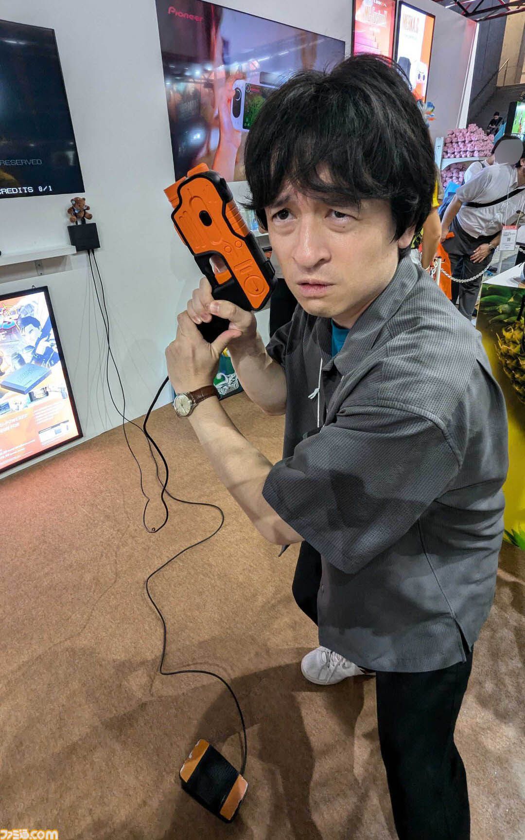 タイムクライシス』ガン型コンとセットで2025年発売予定。「走査