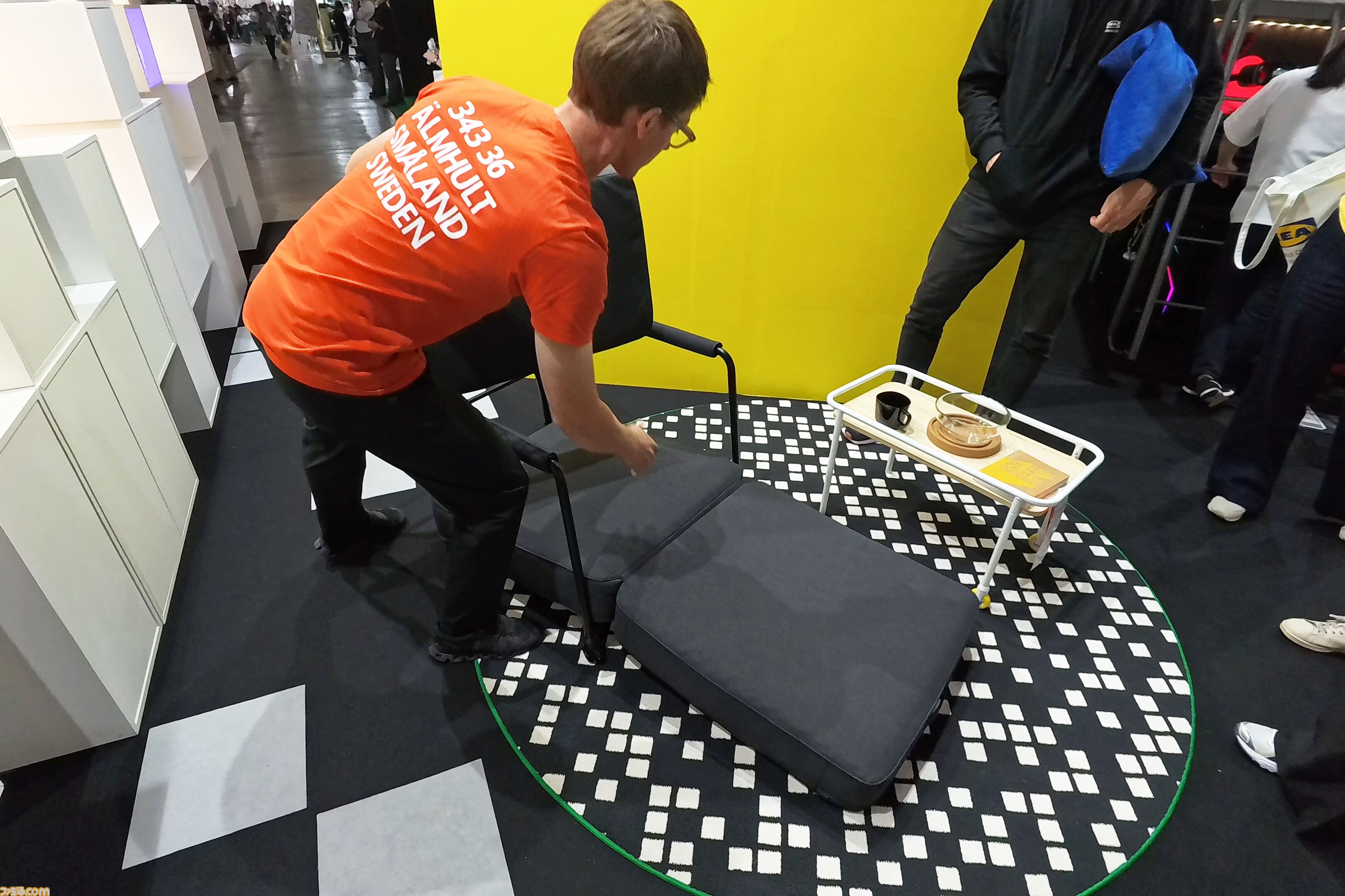 IKEA】ゲーミング家具とは何なのか。最先端のチェアは揺れる、変形する