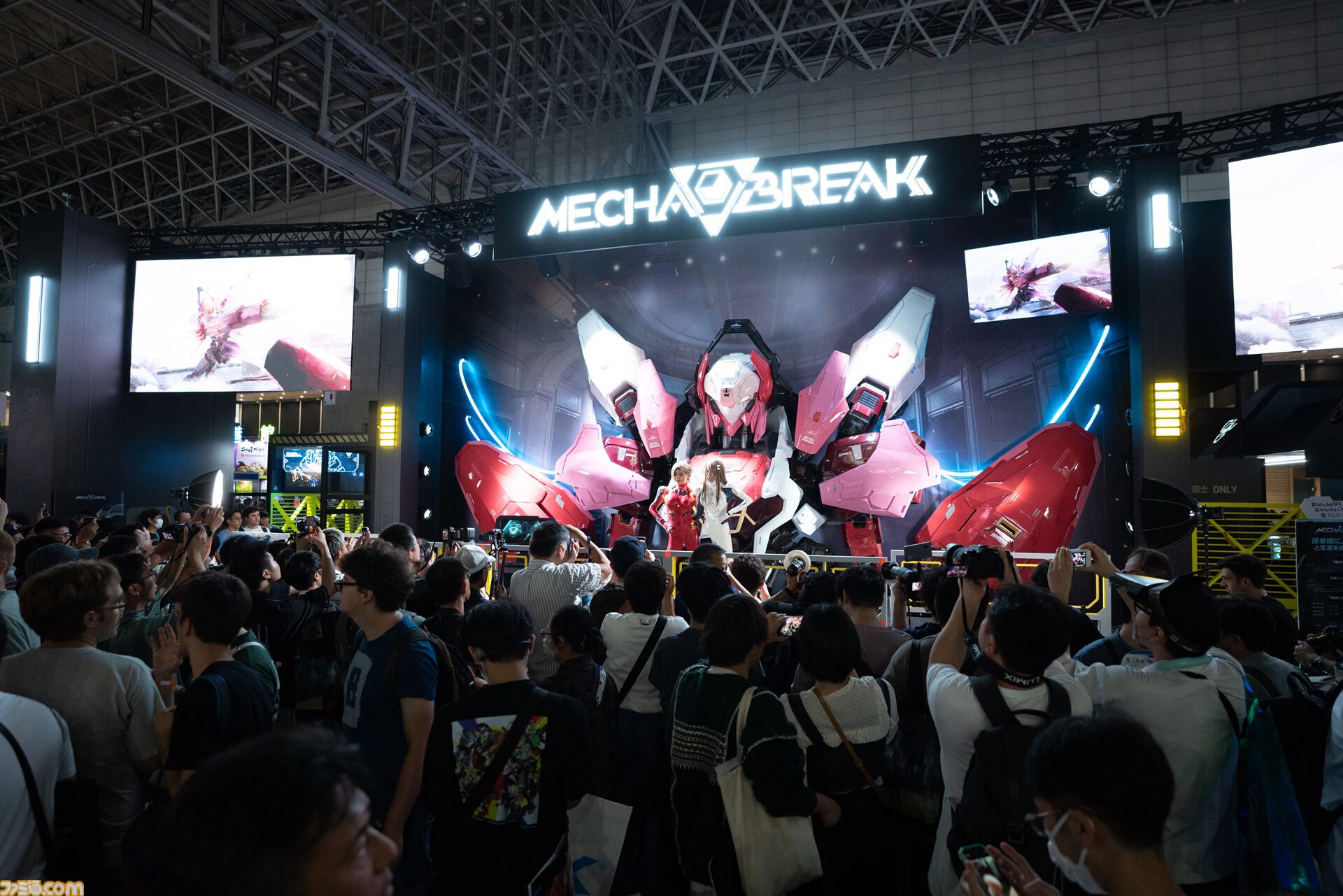 話題の近未来SFメカ対戦ゲーム『Mecha BREAK』ブースリポ―ト。巨大メカ