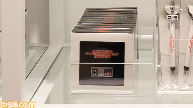 “ニンテンドーミュージアム”グッズまとめ。コントローラーの形をした巨大クッションや歴代ハードをモチーフにしたアイテムなど限定グッズが多数ラインアップ