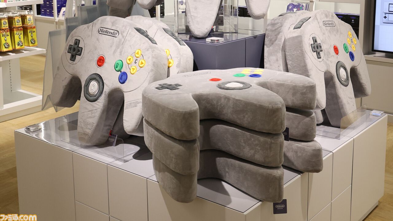 ニンテンドーミュージアム 限定クッション ニンテンドー64