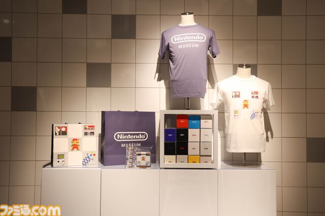 “ニンテンドーミュージアム”グッズまとめ。コントローラーの形をした巨大クッションや歴代ハードをモチーフにしたアイテムなど限定グッズが多数ラインアップ