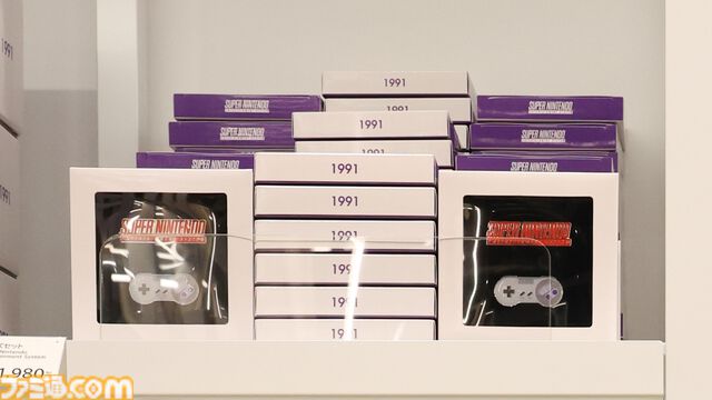 “ニンテンドーミュージアム”グッズまとめ。コントローラーの形をした巨大クッションや歴代ハードをモチーフにしたアイテムなど限定グッズが多数ラインアップ