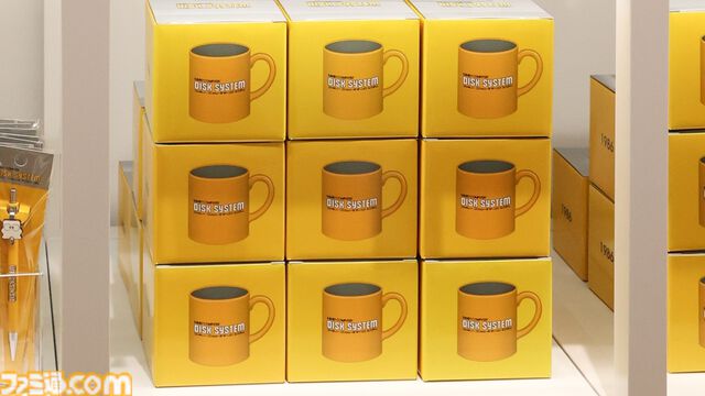 “ニンテンドーミュージアム”グッズまとめ。コントローラーの形をした巨大クッションや歴代ハードをモチーフにしたアイテムなど限定グッズが多数ラインアップ
