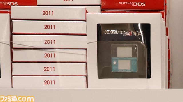 “ニンテンドーミュージアム”グッズまとめ。コントローラーの形をした巨大クッションや歴代ハードをモチーフにしたアイテムなど限定グッズが多数ラインアップ