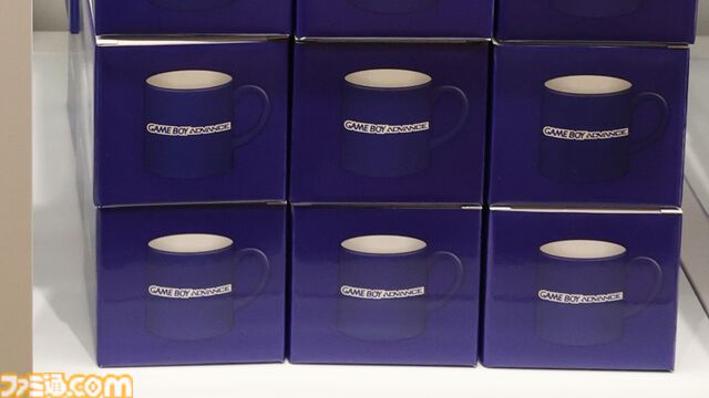 “ニンテンドーミュージアム”グッズまとめ。コントローラーの形をした巨大クッションや歴代ハードをモチーフにしたアイテムなど限定グッズが多数ラインアップ