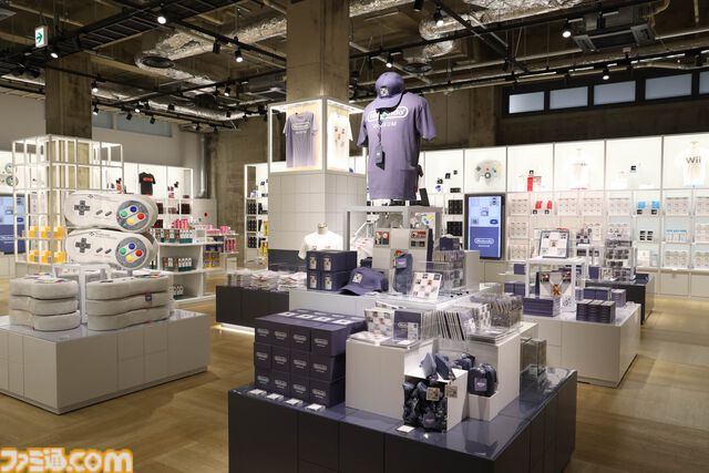 “ニンテンドーミュージアム”グッズまとめ。コントローラーの形をした巨大クッションや歴代ハードをモチーフにしたアイテムなど限定グッズが多数ラインアップ