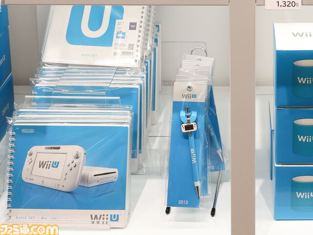 “ニンテンドーミュージアム”グッズまとめ。コントローラーの形をした巨大クッションや歴代ハードをモチーフにしたアイテムなど限定グッズが多数ラインアップ