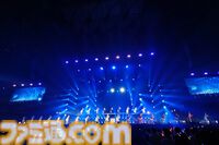 『シャニマス』6.5周年ライブ2日目リポート。『時限式狂騒ワンダーランド』『LINKs』など『シャニソン』発の楽曲を惜しみなく披露。各所で活躍し続けるアイドルたちの姿が感じられる公演に