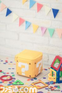 『スーパーマリオ』マリオの帽子、ハテナブロックのポーチでお部屋を賑やかに。グッズ付きムック本が10月15日に発売