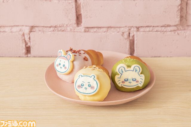 『ちいかわ』のパン屋“ちいかわベーカリー”が10月29日より東急プラザ表参道にオープン。ハチワレやうさぎたちが店員姿でお迎え