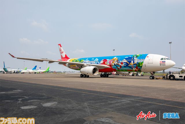 『ソニック』『ペルソナ5』デザインの飛行機がアジアの空を飛ぶ。エアアジアがセガ、アトラスとの提携を発表