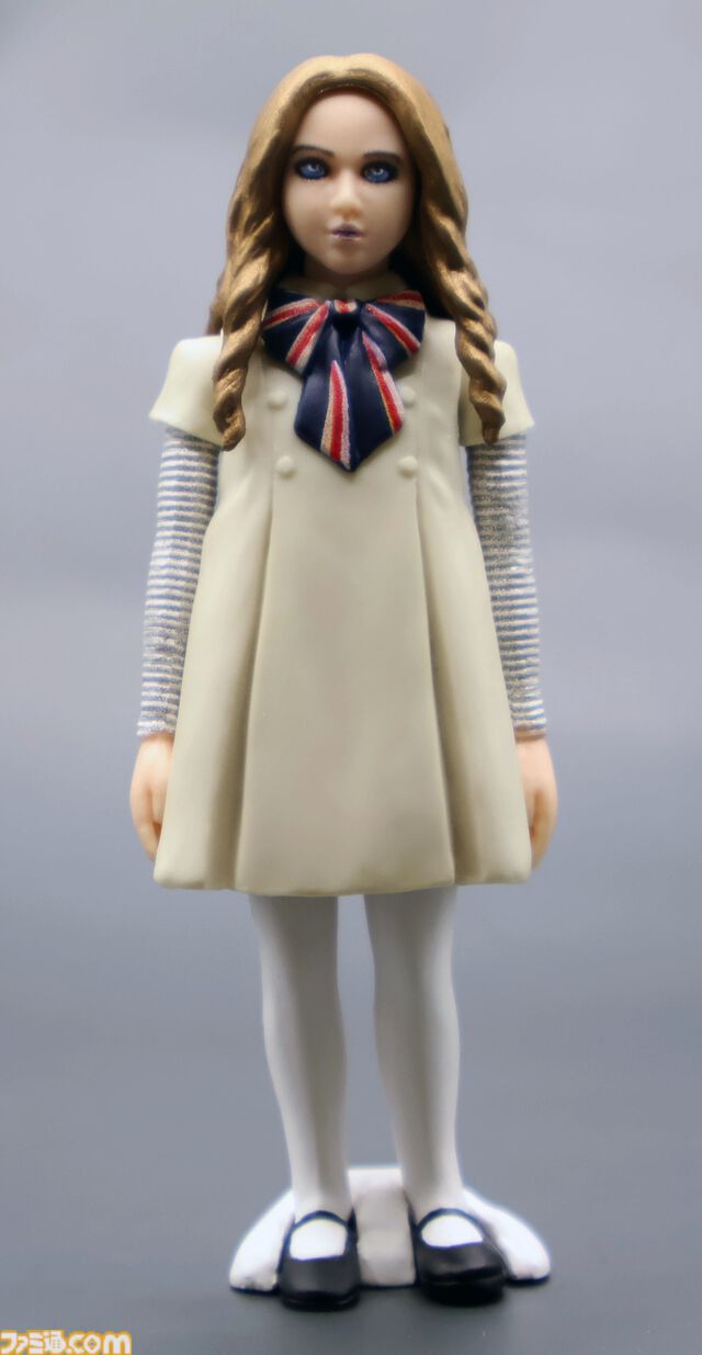 『M3GAN／ミーガン』のカプセルトイが11月下旬に発売。作中でも印象的なクセ強ダンスシーンも立体化されたミニフィギュア