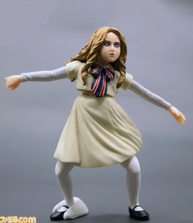 『M3GAN／ミーガン』のカプセルトイが11月下旬に発売。作中でも印象的なクセ強ダンスシーンも立体化されたミニフィギュア