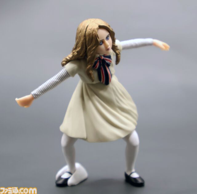 『M3GAN／ミーガン』のカプセルトイが11月下旬に発売。作中でも印象的なクセ強ダンスシーンも立体化されたミニフィギュア