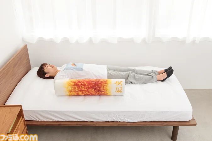 紀文の“ちくわ”がビッグ抱き枕クッションで登場。マクアケにて