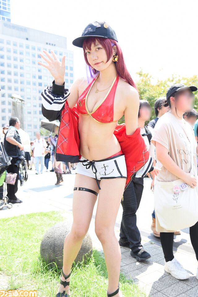 『ハンターハンター』連載再開で池ハロのコスプレでも注目か。夏は『ブルアカ』水着レイヤー多し。『デジモン』『学マス』など個性派レイヤー特集