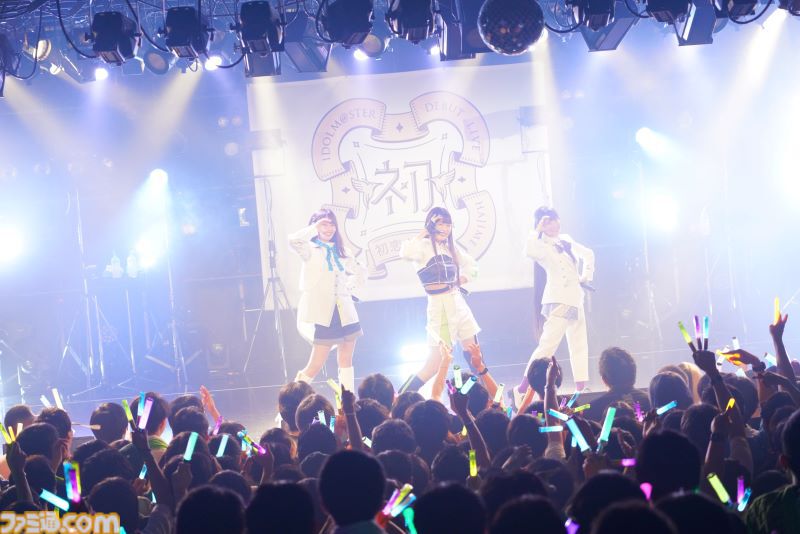 『学マス』デビューライブツアー“初恋公演”（大阪）リポート。清夏、麻央の新曲が初披露。歌いかたの緩急が心地よい、この3人ならではの魅力満載なステージに