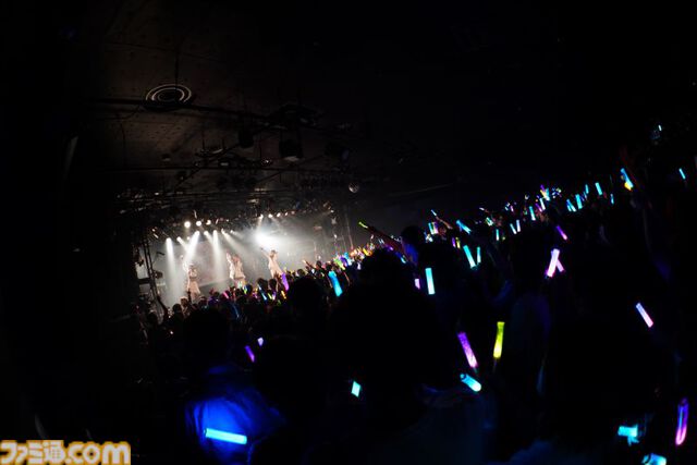『学マス』デビューライブツアー“初恋公演”（大阪）リポート。清夏、麻央の新曲が初披露。歌いかたの緩急が心地よい、この3人ならではの魅力満載なステージに