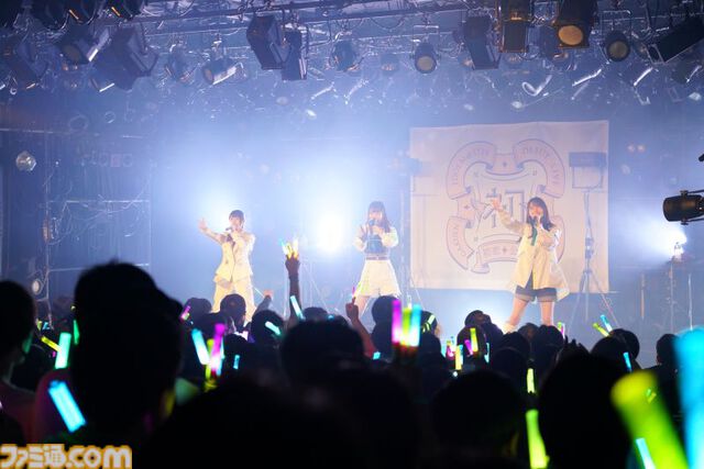 『学マス』デビューライブツアー“初恋公演”（大阪）リポート。清夏、麻央の新曲が初披露。歌いかたの緩急が心地よい、この3人ならではの魅力満載なステージに
