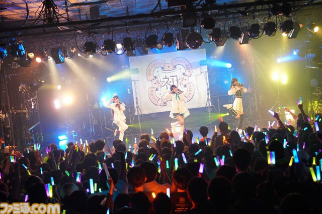 『学マス』デビューライブツアー“初恋公演”（大阪）リポート。清夏、麻央の新曲が初披露。歌いかたの緩急が心地よい、この3人ならではの魅力満載なステージに