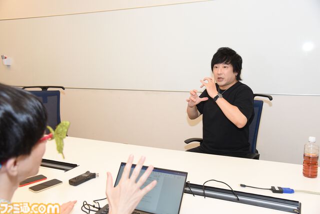 椎名慶治は『HIT : The World』を遊び続ける。テーマ曲を歌う人が引退したらかっこ悪いから。泥船かもしれないのに乗り込み、今日も文句を言い続ける【Let’s HIT制作秘話】